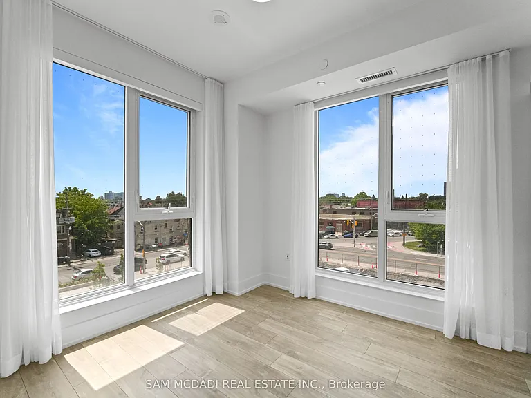 858 Dupont St #304 — Photo 22