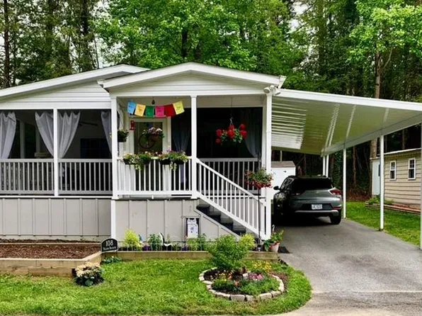 108 Yellow Buckeye Ln #74, Hendersonville, NC 28739