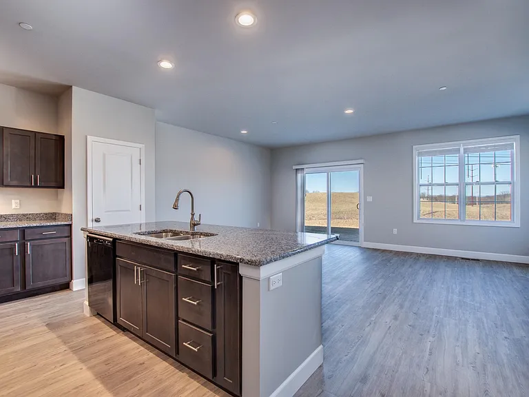 6106 Sawgrass Ct — Photo 12