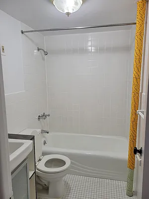 Rented by JMK Realty | media 5