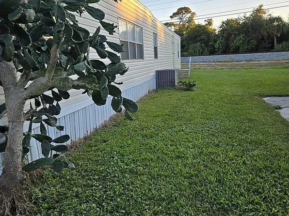 2182 Rocway Dr, Melbourne, FL 32935