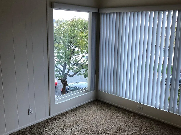 701 Ocean Ave #6 — Photo 2