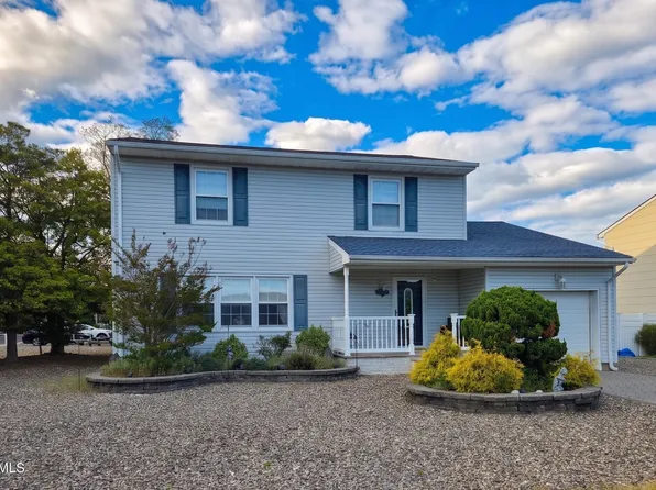 300 Pennington Court, Toms River, NJ 08753