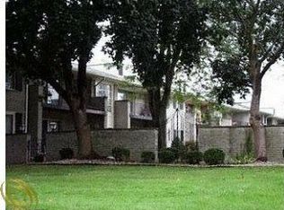 15235 Garfield Ave #10, Redford, MI 48239