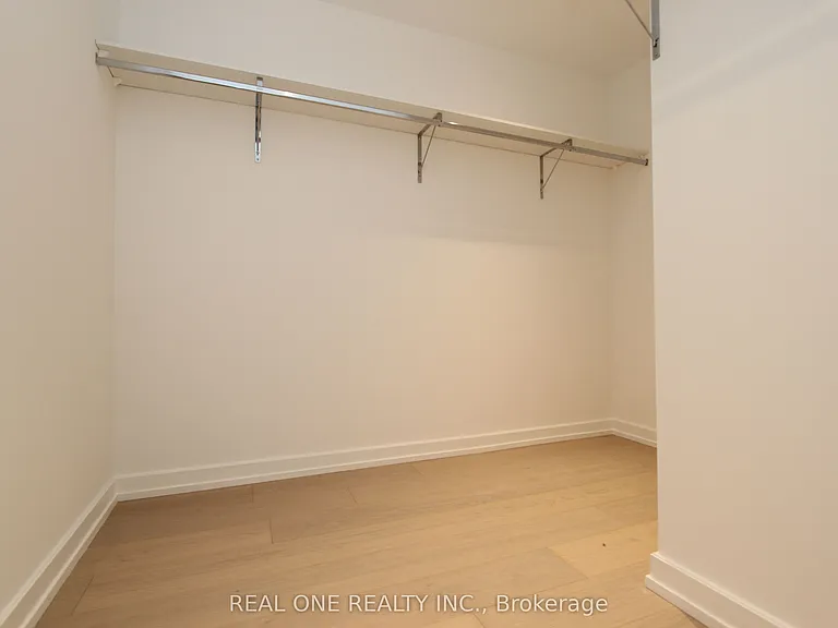 1315 Bay St #804 — Photo 19