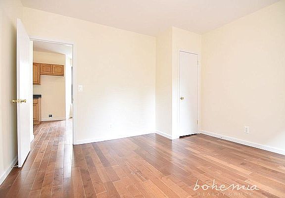 3rd image of 707 W 180th St Floor 4