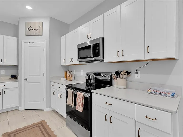 10155 Gentle Rain Dr — Photo 12