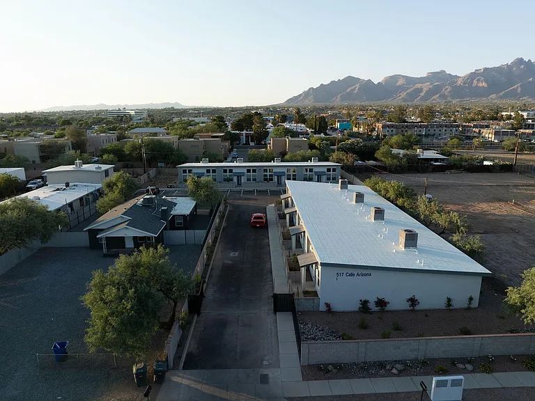 517 E Calle Arizona — Photo 5