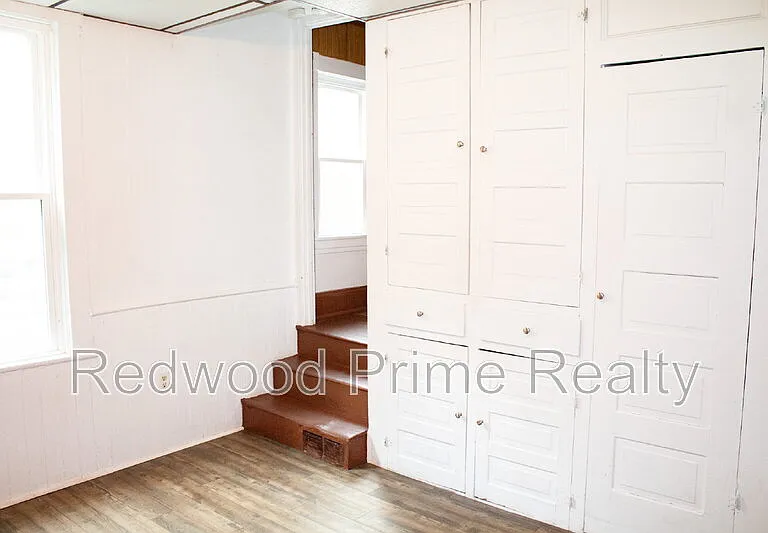 901 Coleman Ave — Photo 4