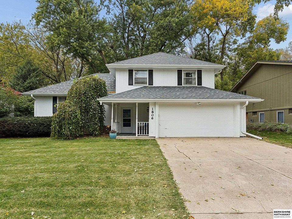 1st image of 1806 Mayfair Dr