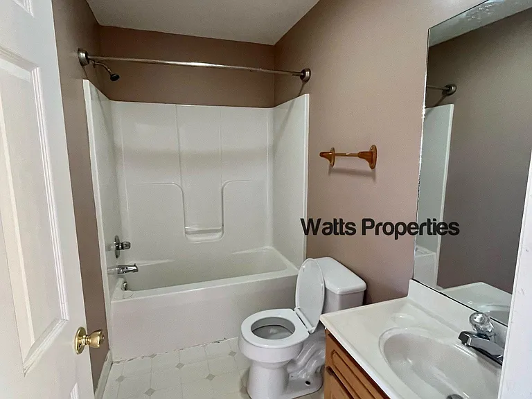 154 14th Ave NW — Photo 16