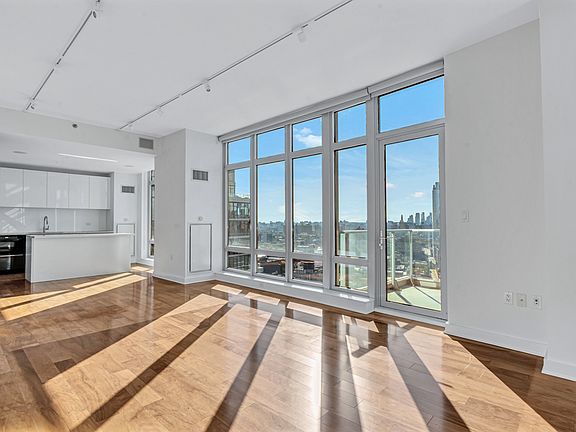 5th image of 2 Northside Piers Penthouse 2