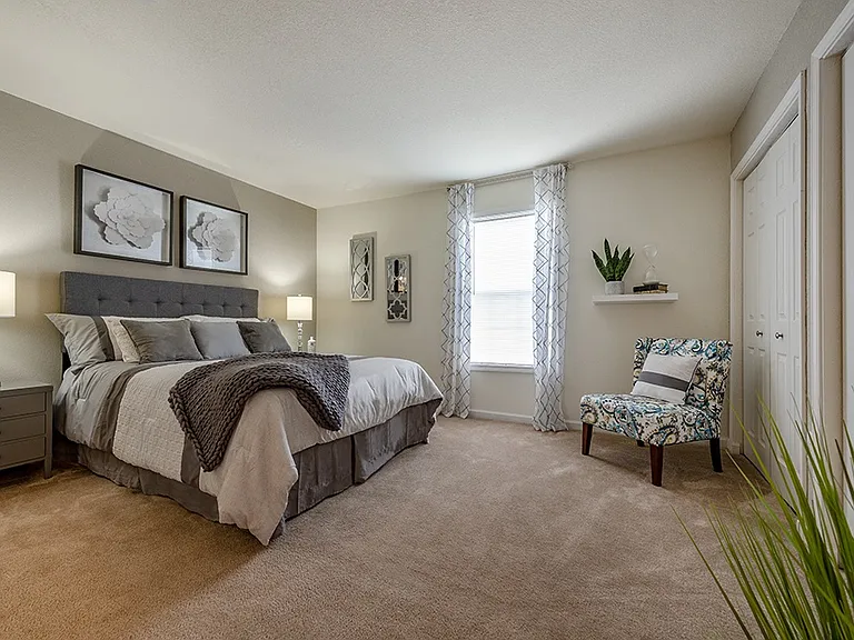Galleria Pointe Apartments and Townhomes — Photo 4