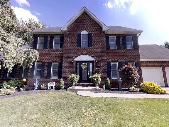 3rd image of 8001 W Norwich Dr