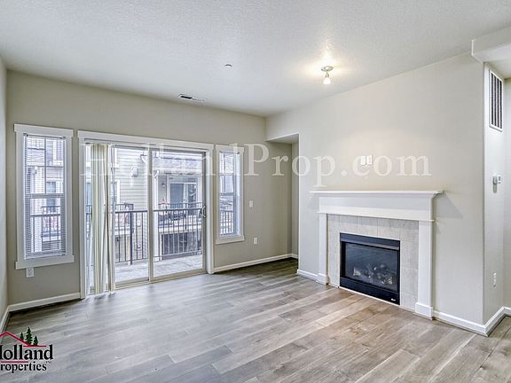 4th image of 146 NE 78th Ave