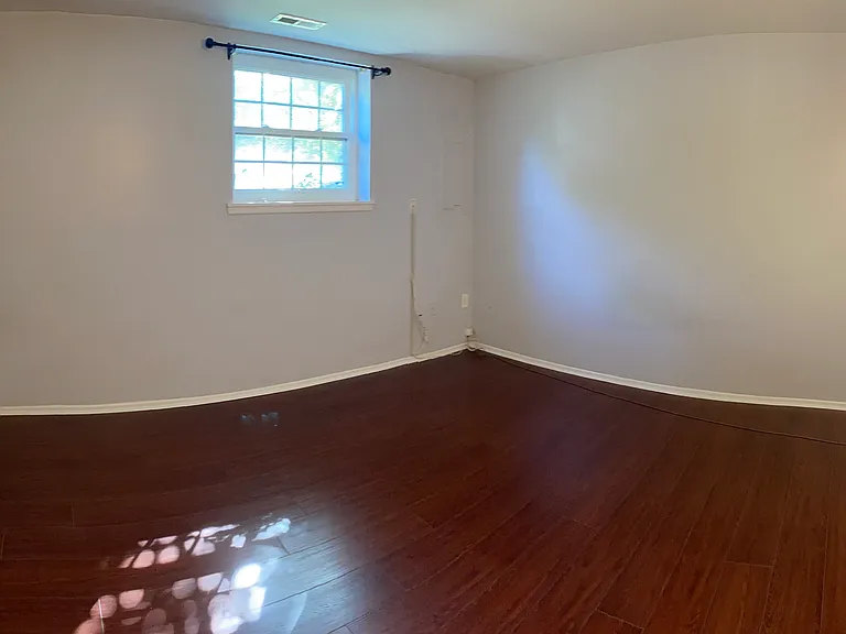 4th bedroom - Lower level