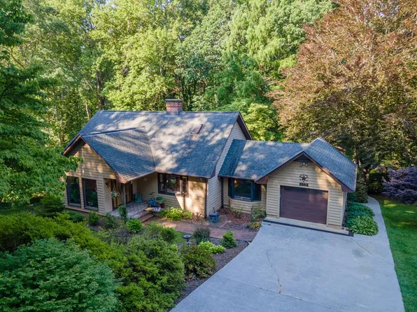 173 Hillcrest Cir, Franklin, NC 28734