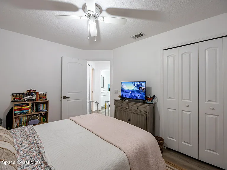 6655 Corto Rd — Photo 17
