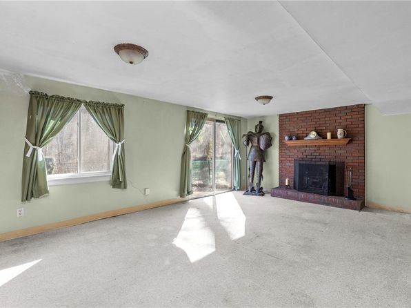 472 Amherst Ave, Coraopolis, PA 15108