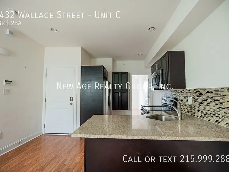 3432 Wallace St #C — Photo 3