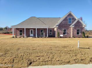 192 Cadet Dr, Senatobia, MS 38668