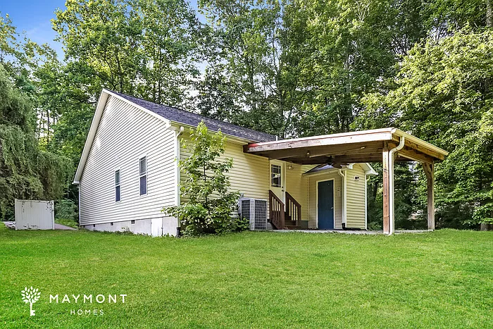 772 Charleston Dr — Photo 12