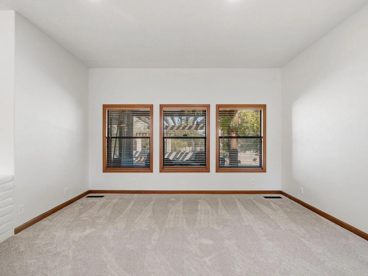 4 bed, 2.5 bath, 3082 sqft, $4,500 — Photo 4