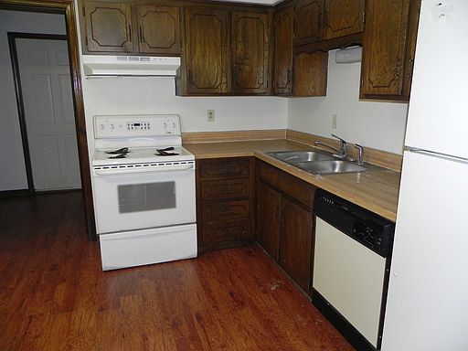 5th image of 16702 E 28th Pl APT A