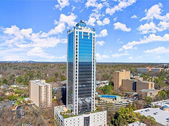 2nd image of 2828 Peachtree Rd NW APT 701