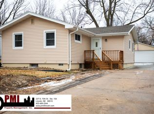 7051 Holdrege St, Lincoln, NE 68505