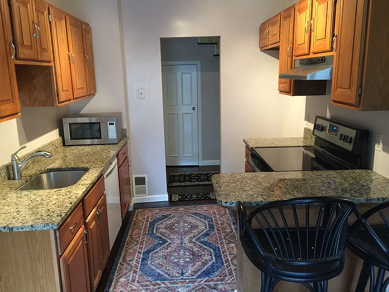 30 Jones Station Rd W #A — Photo 11