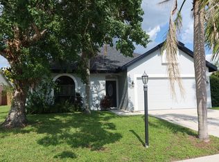 7623 37th Street Cir E, Sarasota, FL 34243