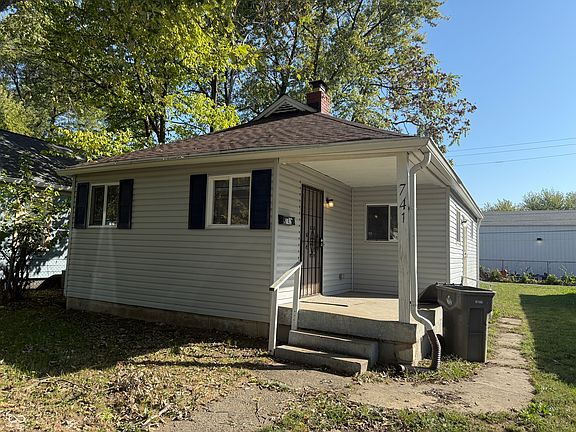 3rd image of 741 N Arnolda Ave