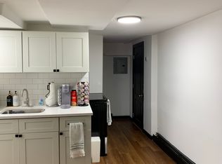 11620 194th St #2, Saint Albans, NY 11412