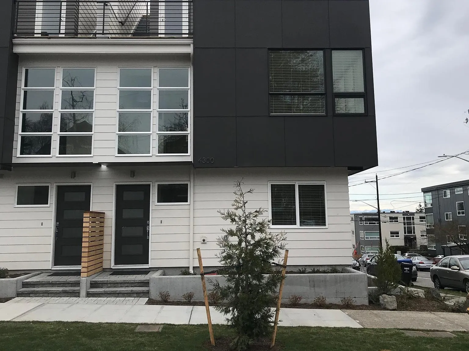 4304 Dayton Ave N — Photo 1
