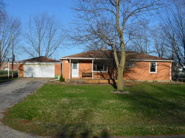 3738 Green Acre Dr, Saint Joseph, MI 49085