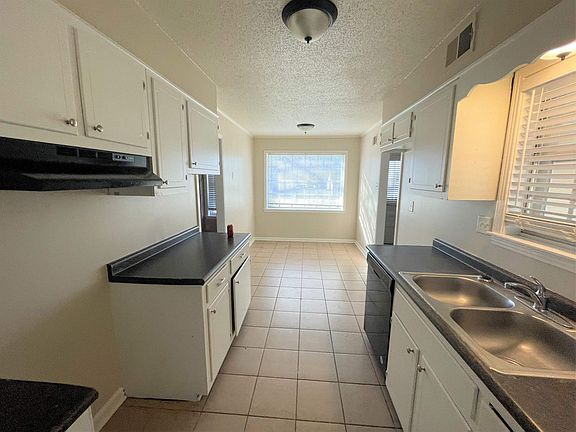 4th image of 3645 Twinmont St