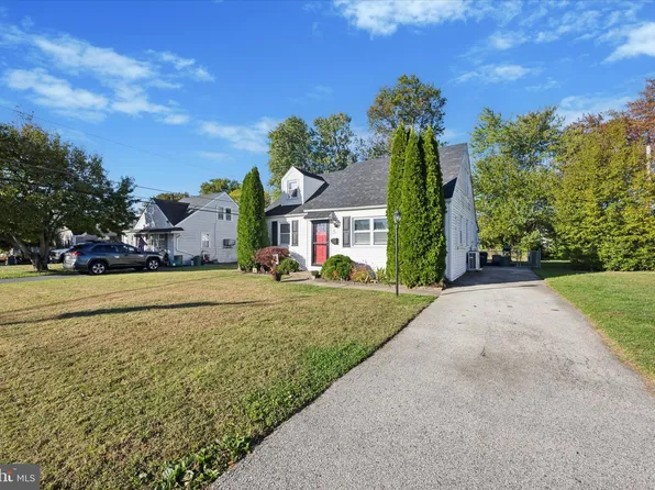 212 Charles Ave, Brookhaven, PA 19015