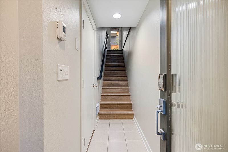 4th image of 2524 Yale Avenue E #A