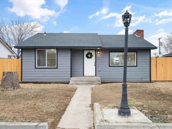 923 N 15th Ave, Pasco, WA 99301