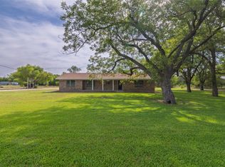 2566 County Road 147, Gainesville, TX 76240