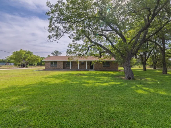 2566 County Road 147, Gainesville, TX 76240