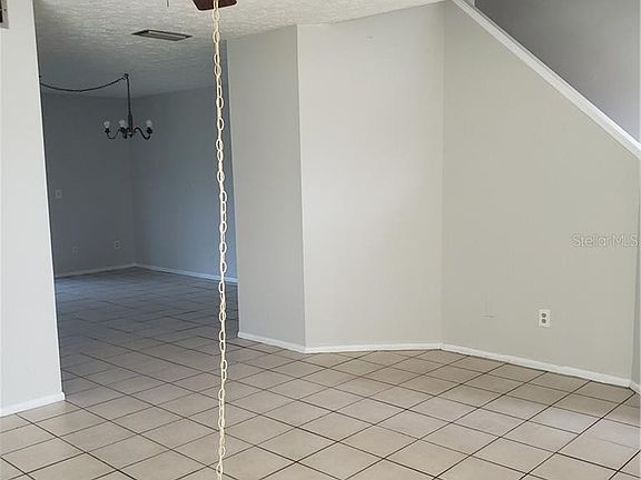 3rd image of 11806 N Armenia Ave
