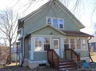 403 E 7th St, Dell Rapids, SD 57022