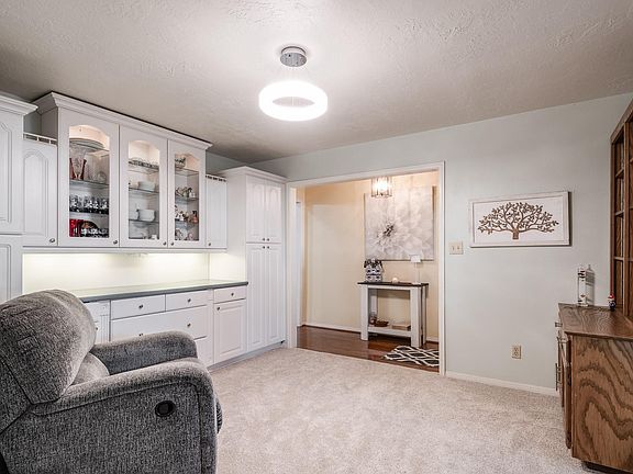 5th image of 206 Mariner Ct