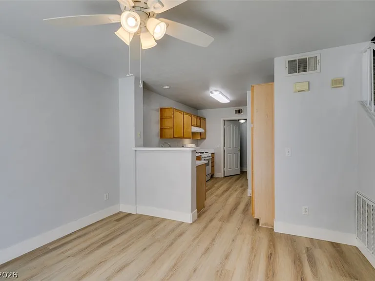 199 Oro Canyon St — Photo 12