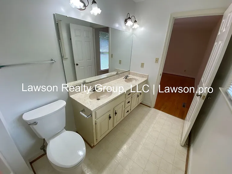 1013 Barrens Village Ln — Photo 33