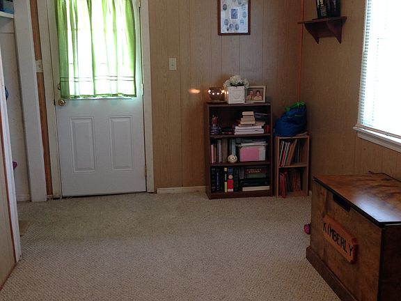 Office/Playroom/Bedroom