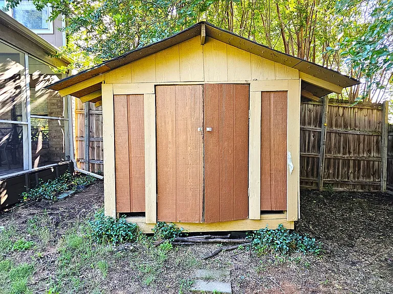 3926 White Oak Ct — Photo 17