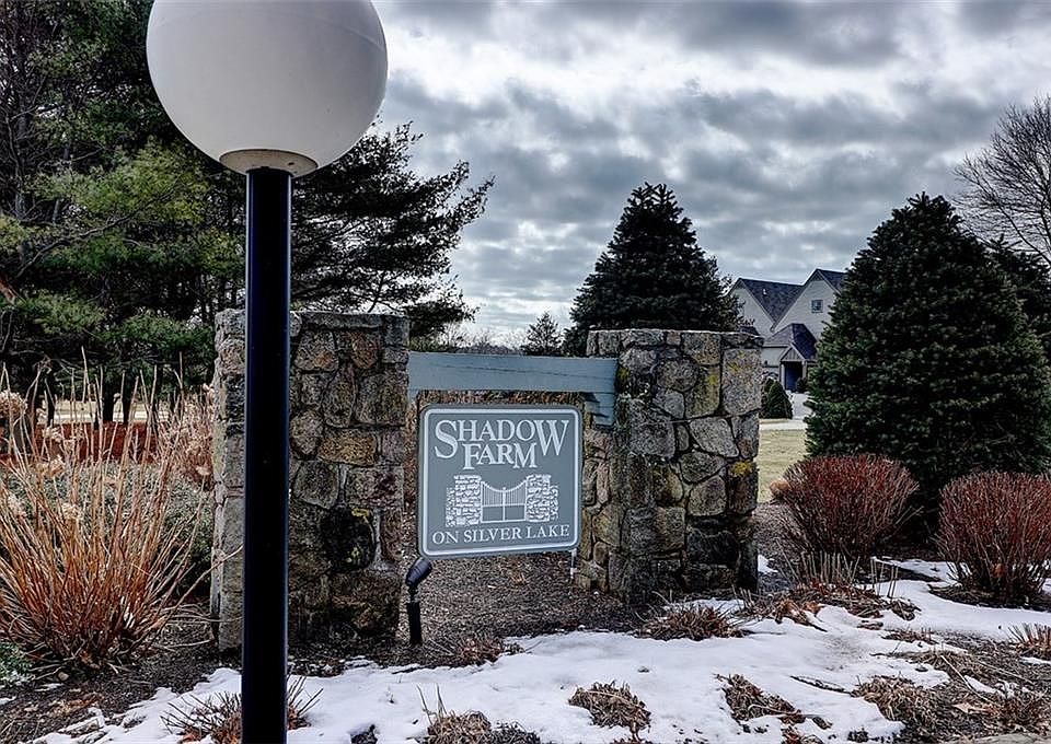1st image of 11 Shadow Farm Way